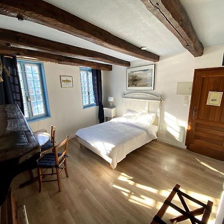 Maison Pecheur Sur La Dordogne Argentat Exterior foto
