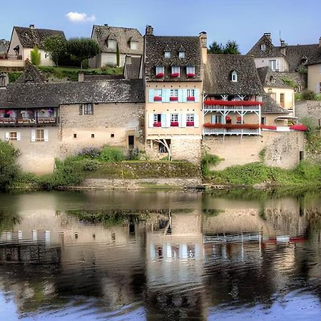 Maison Pecheur Sur La Dordogne Argentat Exterior foto